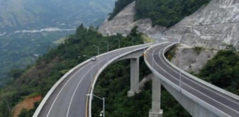 Alerta en Colombia: 29 puentes colapsados en 12 años agravan crisis vial