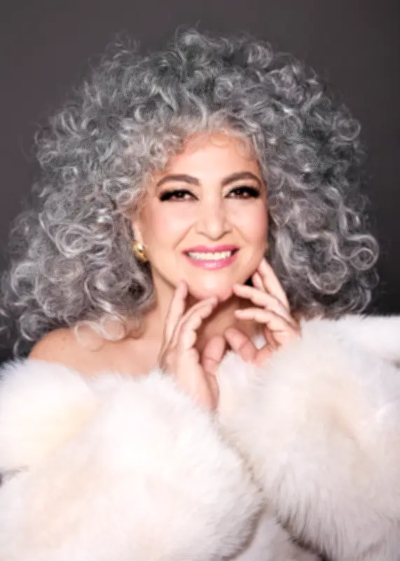 Amanda Miguel trae su gira 'Él me mintió' a Colombia tras 46 años de carrera