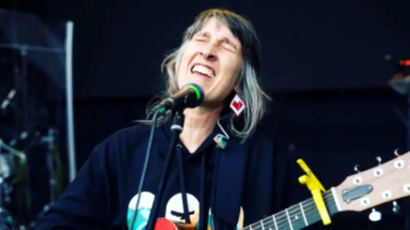 Andrea Echeverri transforma su lucha contra el cáncer en una canción de resiliencia