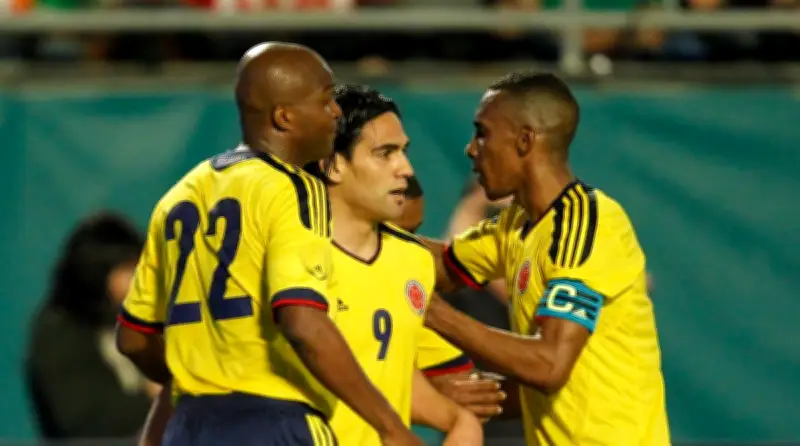 Aquivaldo Mosquera, exfutbolista colombiano, es citado por Fiscalía de México por presunto fraude