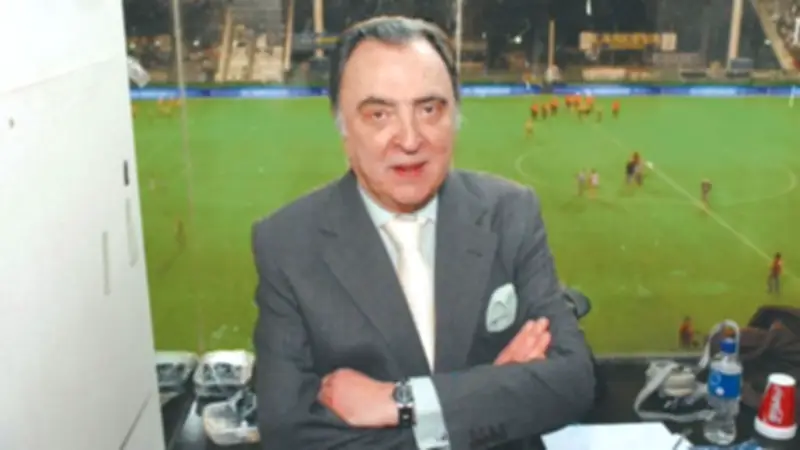 Argentina despide a Marcelo Araujo, el narrador que revolucionó el fútbol con su estilo único