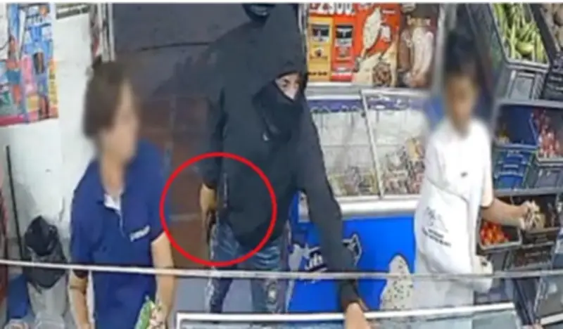 Arma se encasquilló y evitó tragedia en tienda de Barranquilla durante intento de extorsión