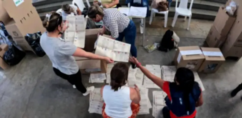 Así será el escrutinio de votos al Congreso: las cuatro etapas del conteo oficial