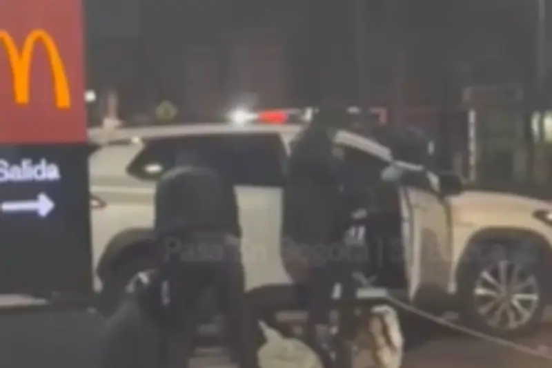 Asalto armado en Usaquén: Familia despojada de su vehículo cerca del McDonald's de la 127