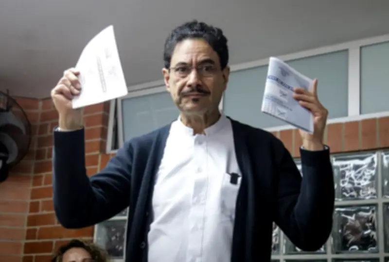 Asamblea de Antioquia declara persona non grata a Iván Cepeda por declaraciones estigmatizantes