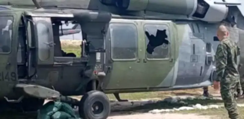 Ataque con drones del ELN hiere a 14 soldados en Bolívar tras impactar helicóptero militar