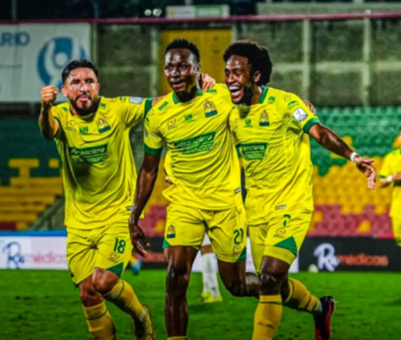 Atlético Bucaramanga suma su séptimo empate en la Liga BetPlay tras igualar con Once Caldas