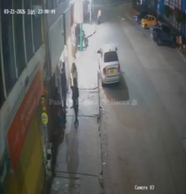 Atraco armado en pizzería de Rafael Uribe: delincuentes roban a clientes y huyen en motos