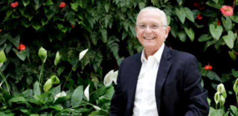 Augusto Solano deja Asocolflores tras 25 años: logros y retos del sector floral