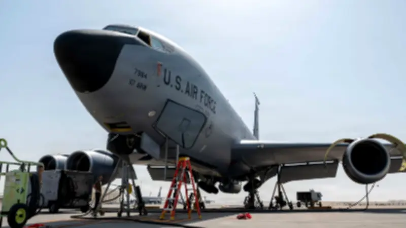 Avión cisterna estadounidense se estrella en Irak: seis tripulantes fallecen en accidente