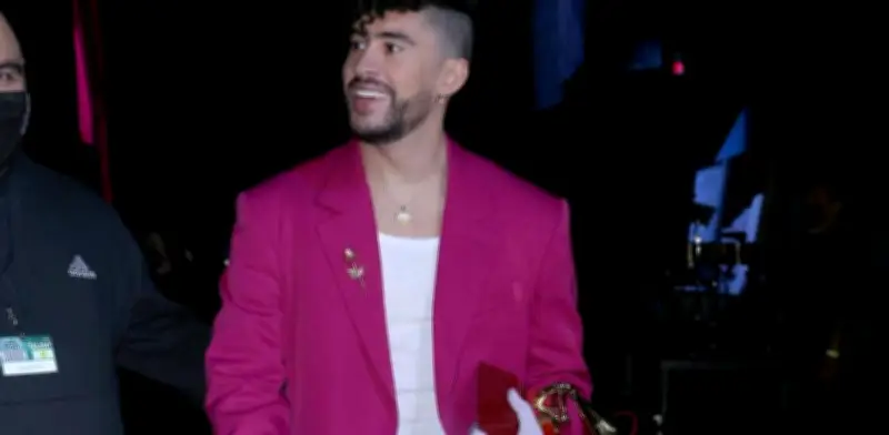 Bad Bunny logra desestimación de demanda por derechos de autor y exige pago millonario