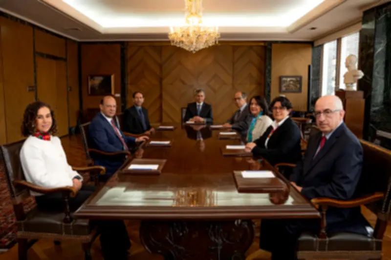 Banco de la República sube tasa de interés al 11,25% y ministro Ávila anuncia retiro del Gobierno