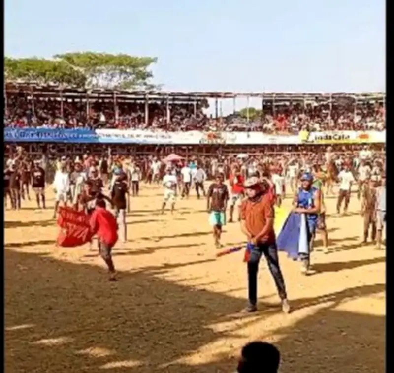 Banderillero 'el Mudo' sobrevive milagrosamente a cornada en rostro durante corralejas de Clemencia