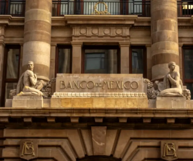 Banxico mantendría pausa monetaria salvo que tensiones geopolíticas se intensifiquen