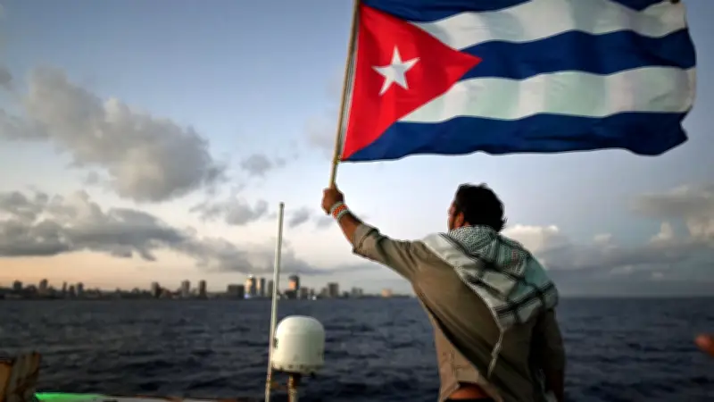 Barco con toneladas de ayuda humanitaria llega a Cuba en medio de crisis energética