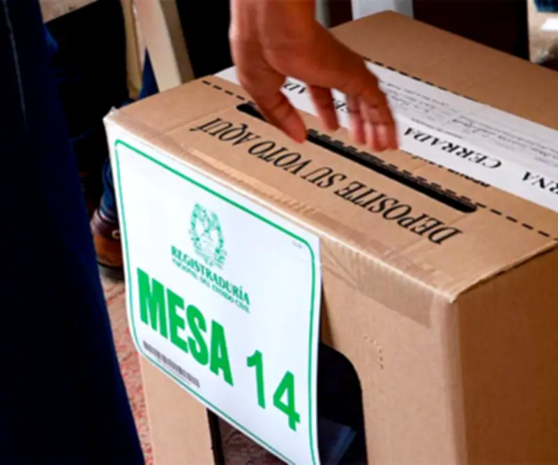 Beneficios laborales y académicos por votar este domingo en Colombia