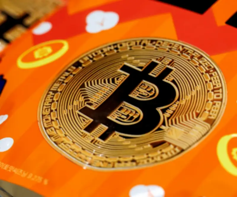Bitcoin supera los US$72.000 pese a tensiones en Oriente Medio que sacuden mercados