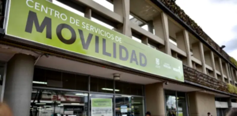 Bogotá activa campaña #SalvajesEnLaVía para que ciudadanos reporten conductores imprudentes