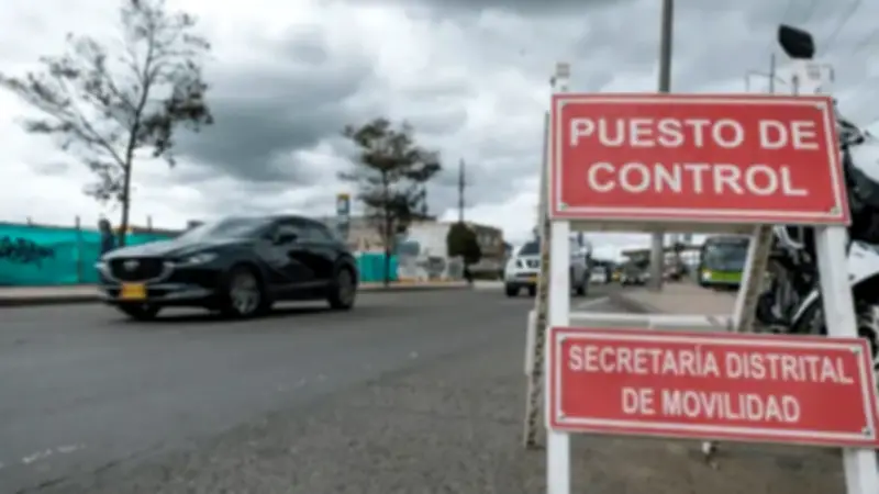 Bogotá implementa reversible en carrera Séptima y pico y placa regional para puente festivo