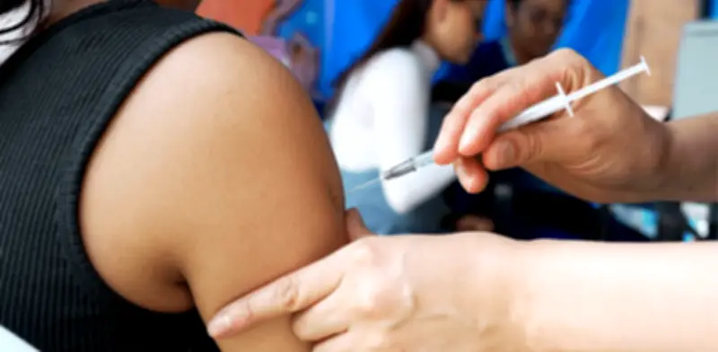 Bogotá insta a vacunarse contra fiebre amarilla antes de viajes de Semana Santa