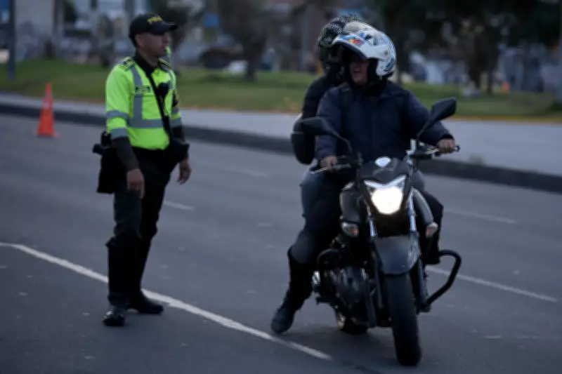 Bogotá intensifica controles contra motociclistas que invaden zonas peatonales