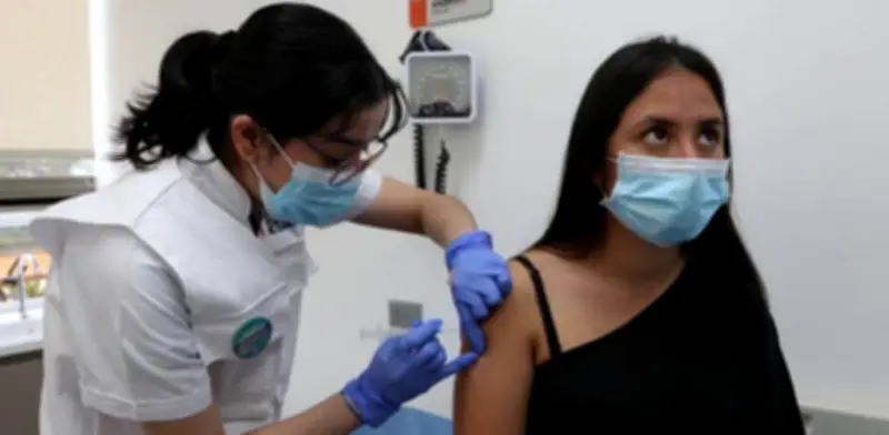 Bogotá lanza jornada masiva de vacunación contra VPH para 18.000 niños y adolescentes