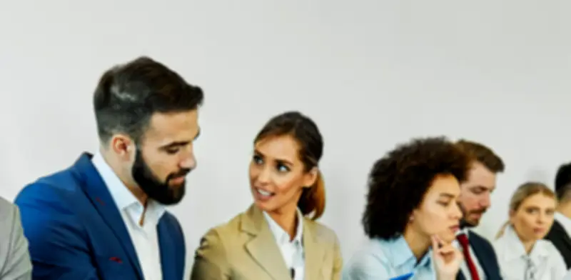 Bogotá reabre debate sobre desempleo juvenil y la desconexión entre educación y empleo