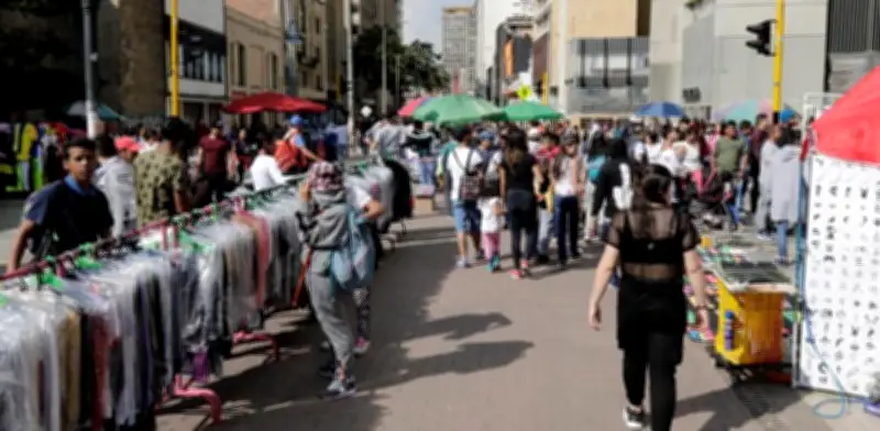 Bogotá regula ventas informales: decreto define zonas permitidas y prohibidas