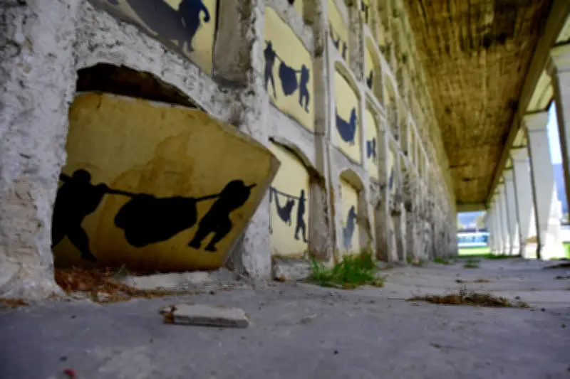 Bogotá restaura columbarios y obra de Beatriz González en Cementerio Central