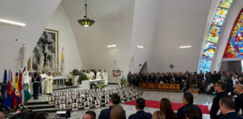 Bogotá rinde homenaje a militares y policías fallecidos en accidente aéreo de Putumayo