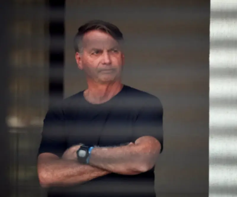 Bolsonaro permanece en UCI con inflamación creciente mientras médicos ajustan tratamiento