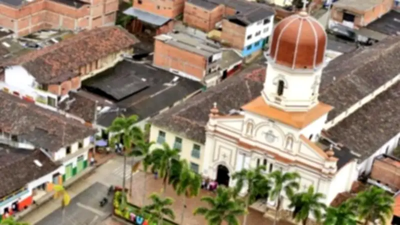 Bombardean campamento de disidencias de las FARC en Ituango, Antioquia