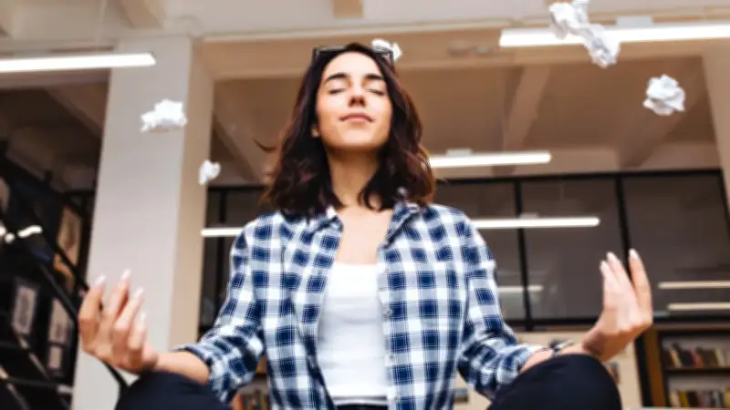 Borja Vilaseca Invita a la Reflexión Interior para Transformar la Vida