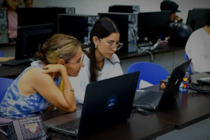 Cali lanza convocatoria de cursos TIC gratuitos 2026 con más de 20 programas digitales