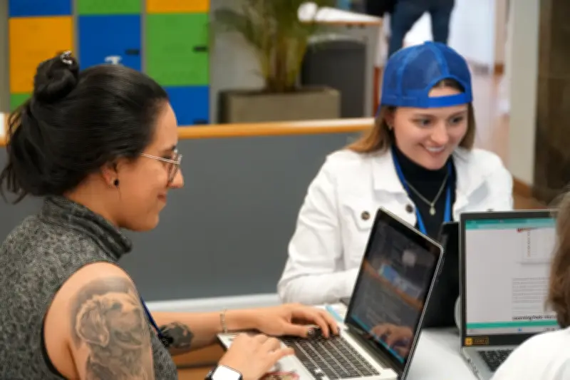 Cali lanza nueva convocatoria de cursos TIC gratuitos en inteligencia artificial y robótica