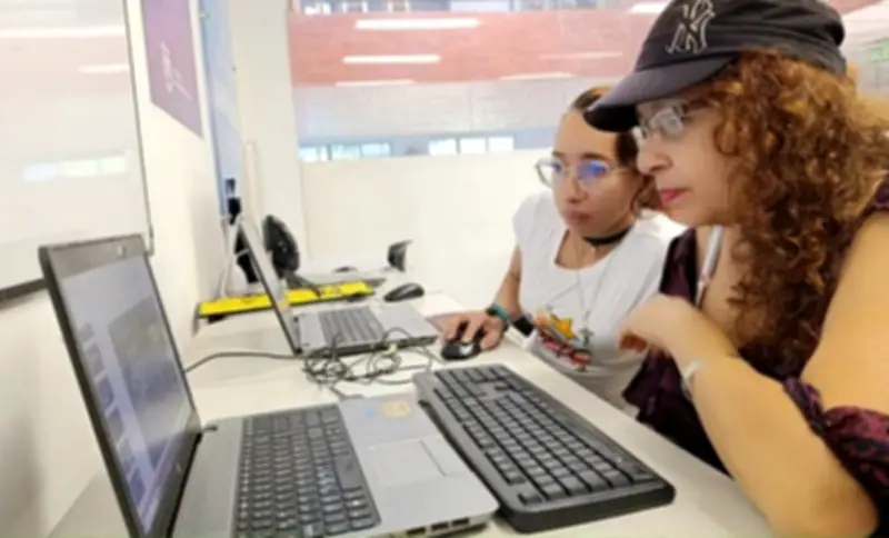 Cali ofrece 500 becas internacionales con descuentos de hasta 80% para estudios virtuales