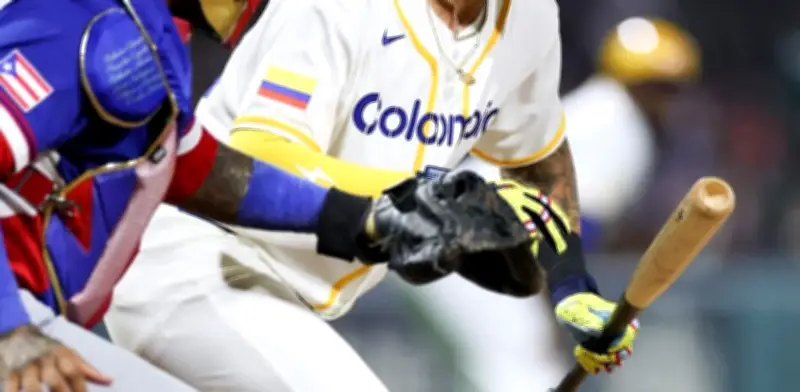 Canadá humilla a Colombia en el Clásico Mundial de Béisbol con contundente victoria 8-2