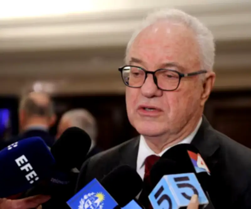 Canciller uruguayo defiende ingreso de Rafael Correa: No hay impedimento legal