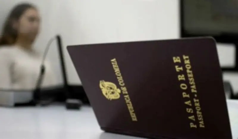 Cancillería elimina cita previa para pasaporte en Bogotá y Santander con descuento electoral