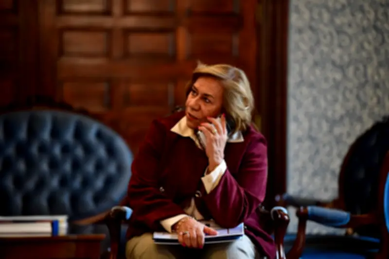 Cancillería firma 1.053 contratos por COP 83.742 millones pese a crisis financiera