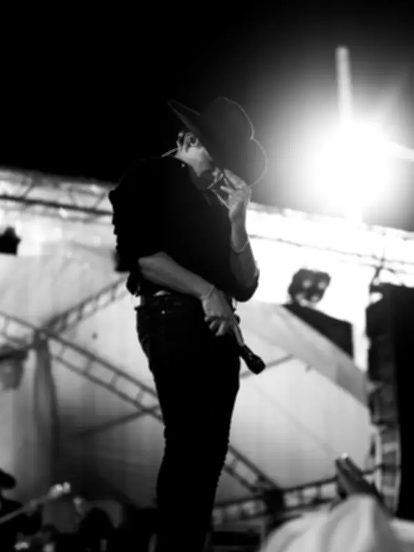 Cantante colombiano Eider Muñoz denuncia persecución armada en Norte de Santander