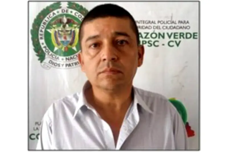 Capturan a dos integrantes de la banda 'Los Empresarios' por estafa de vehículos de lujo