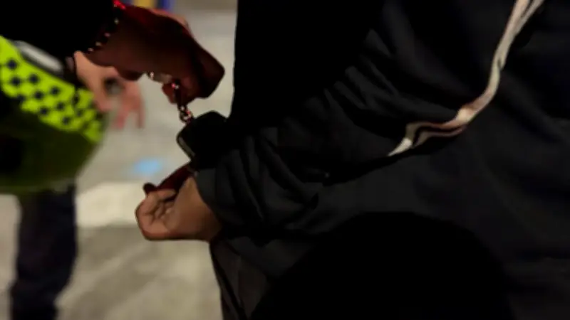 Capturan a estadounidense y joven por explotación sexual de menor en Barranquilla