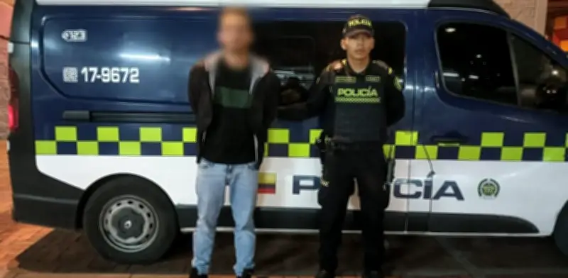 Capturan a ladrón que robó celular mediante raponazo en TransMilenio en Paloquemao