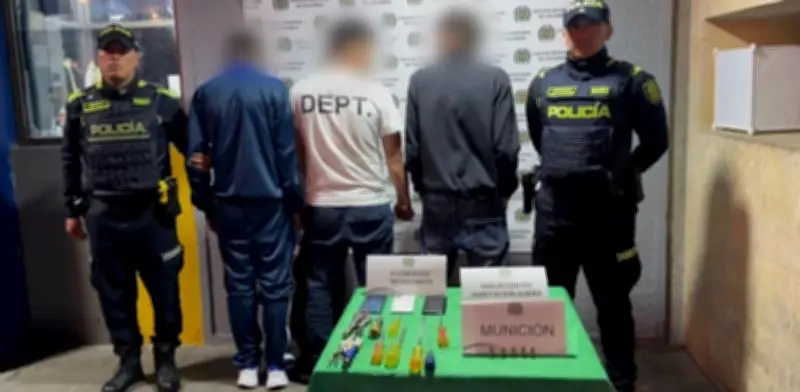 Capturan en Suba a tres hombres por forzar cerraduras para robar viviendas; conductor de taxi también implicado