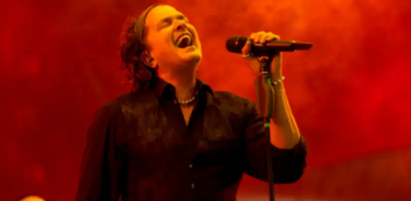 Carlos Vives, Emilia, Wisin y Xavi lanzan 'Somos más', himno oficial de Telemundo para el Mundial 2026