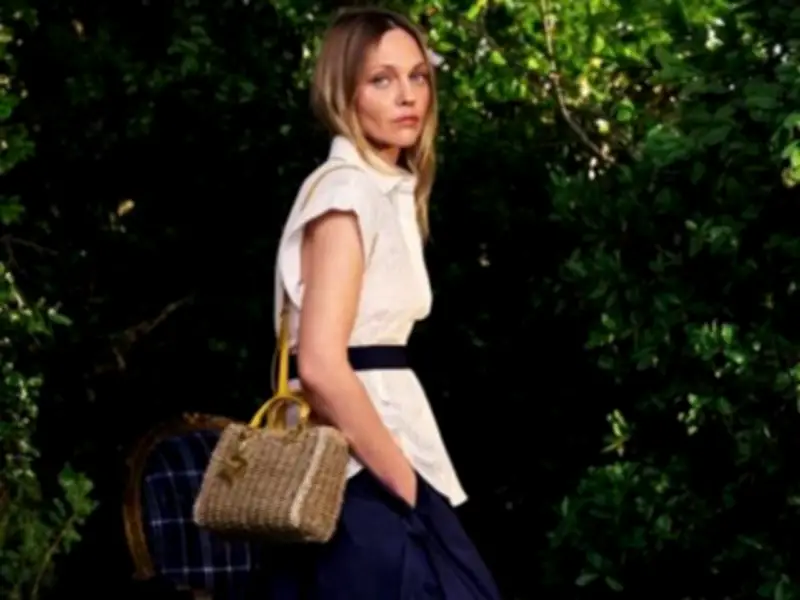 Carolina Herrera redefine la elegancia de Semana Santa con su colección Spring 2026