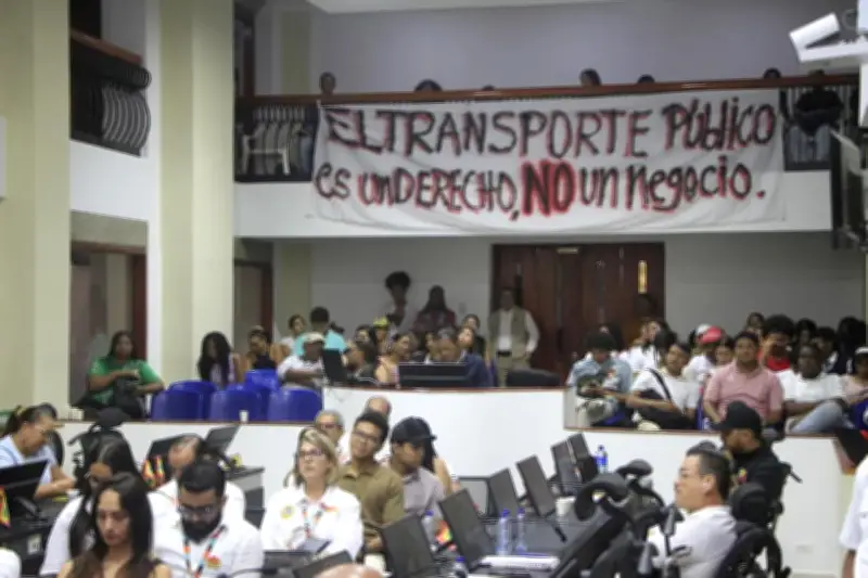 Cartagena debate subsidio de transporte para estudiantes y adultos mayores en Transcaribe