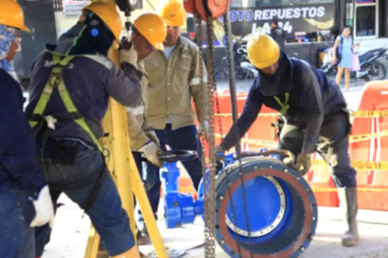 Cartagena enfrenta crisis laboral: 50,85% son trabajadores por cuenta propia y desempleo juvenil supera 23%