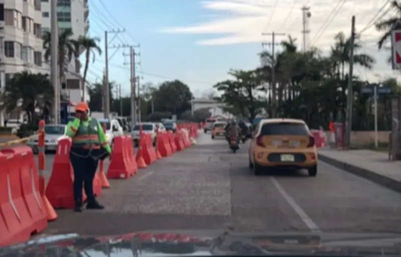 Cartagena implementa cierres viales en Bocagrande por inicio de megaproyecto contra inundaciones